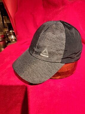 Reebok Gray Two-Tone Performance Cap